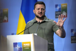 Δήλωση αξιωματούχου ΝΑΤΟ: «Είναι γελοίο – Επιλογή ήττας της δημοκρατίας», απαντά η Ουκρανία περί παραχώρησης εδαφών