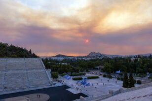 Πυρκαγιές: Μαύροι καπνοί κάλυψαν την Ακρόπολη, πνίγεται η Αττική ΦΩΤΟ -ΒΙΝΤΕΟ