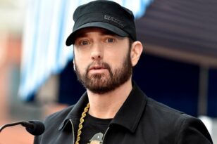 Eminem: Ζήτησε από τον Ρεπουμπλικανό Βίβεκ Ραμασουάμι να μην παίζει τα τραγούδια του στις συγκεντρώσεις του