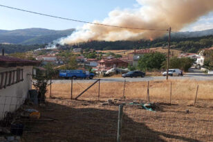 Φωτιά στα Γρεβενά: Επιχειρούν και δύο καναντέρ - Καταστράφηκαν 200 στρέμματα πευκοδάσους 