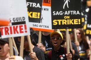ΗΠΑ: Τέλος στην πεντάμηνη απεργία του Χόλιγουντ - Συμφώνησαν οι σεναριογράφοι με τα στούντιο