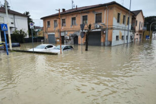 Κύμα κακοκαιρίας: Οι καταρρακτώδεις βροχές μεταφέρονται από την Ιταλία στην κεντρική Ευρώπη -ΒΙΝΤΕΟ