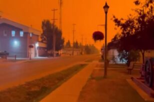 Καναδάς: Απόκοσμες εικόνες από τις μεγάλες φωτιές – Εντολή εκκένωσης σε 20.000 ανθρώπους