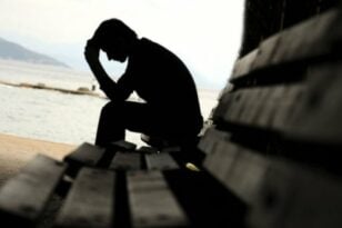 Η κατάθλιψη και το άγχος αυξάνουν τον κίνδυνο καρκίνου;