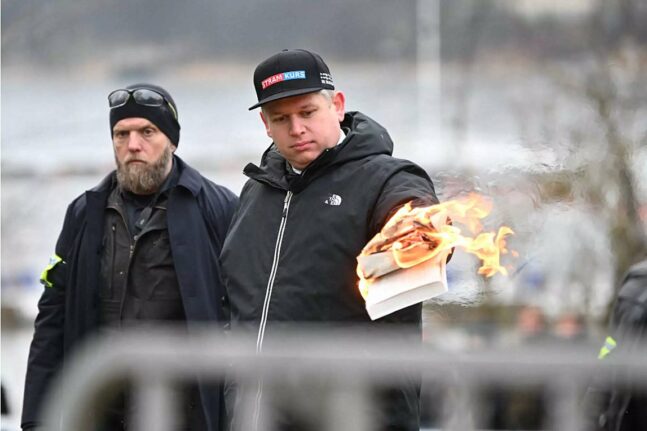 Δανία: Υιοθέτησε νόμο που ποινικοποιεί το κάψιμο αντιτύπων του Κορανίου