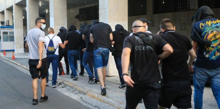 Νέα Φιλαδέλφεια: Αναζητούνται τουλάχιστον 50 Κροάτες - Φόβοι για «ραντεβού» εκδίκησης στην Αθήνα από οπαδούς του εξωτερικού