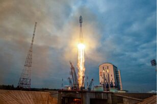 Ρωσία: Το διαστημόπλοιο Luna-25 συνετρίβη στη Σελήνη, ανακοίνωσε η Roscosmos
