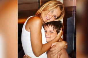 Μαρέβα Μητσοτάκη: Η τρυφερή αγκαλιά για τα 25α γενέθλια του γιου της - «Για πάντα το αγοράκι μου»