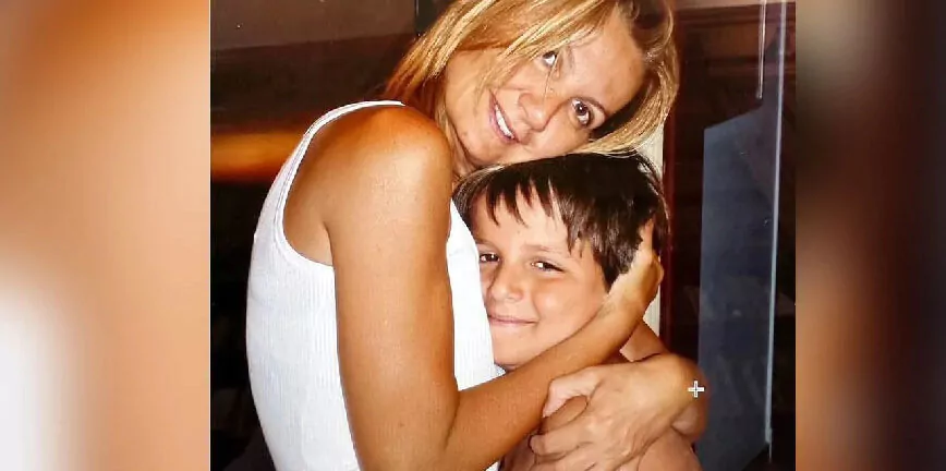 Μαρέβα Μητσοτάκη: Η τρυφερή αγκαλιά για τα 25α γενέθλια του γιου της - «Για πάντα το αγοράκι μου»