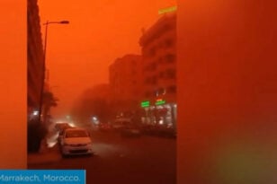 Απόκοσμο σκηνικό στο Μαρόκο: Αμμοθύελλα «έβαψε» πορτοκαλί τον ουρανό - ΒΙΝΤΕΟ