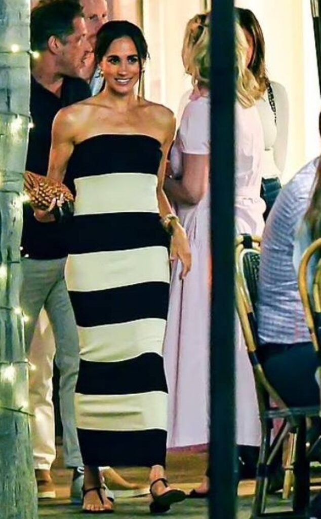 Η Μέγκαν Μαρκλ με στράπλες ασπρόμαυρο φόρεμα - ΦΩΤΟ