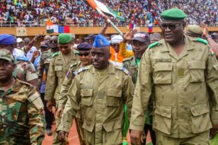 Νίγηρας: Η χούντα απελαύνει τον πρέσβη της Γαλλίας
