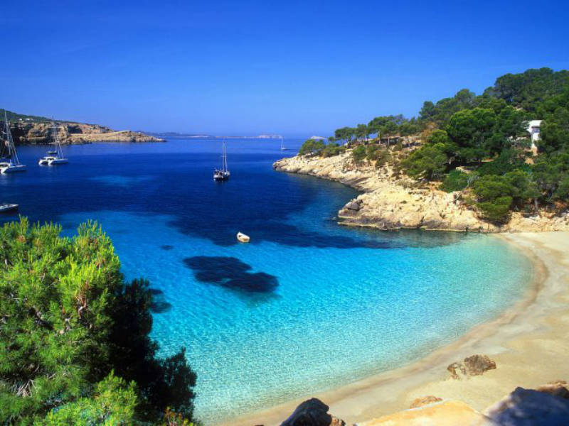 Αυτές είναι οι 20 πιο ακριβές παραλίες στον κόσμο - Μέσα σε αυτές είναι και μια ελληνική