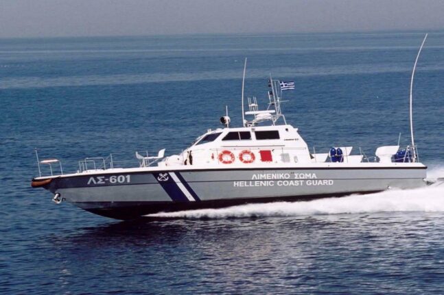 Ζάκυνθος: Επιχείρηση διάσωσης 76 μεταναστών σε σκάφος νοτιοδυτικά του νησιού