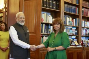 Στην Αθήνα ο Ινδός πρωθυπουργός: Σε εξέλιξη συνάντηση με Σακελλαροπούλου - Το μήνυμά του στα ελληνικά