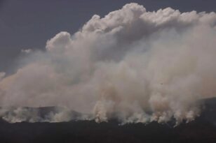 Ισπανία: Η φωτιά στην Τενερίφη «σταθεροποιήθηκε» μετά από 9 ημέρες – Κάηκε σχεδόν το 7% της έκτασης