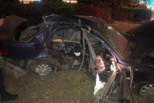 Βούλα: Έτσι έγινε το τραγικό τροχαίο που κόστισε τη ζωή σε έναν 20χρονο οδηγό - Σμπαράλια το ΙΧ - ΦΩΤΟ