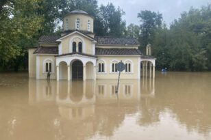 Κακοκαιρία Daniel: Πλημμύρισαν δεκάδες σπίτια και επιχειρήσεις στον Παλαμά Καρδίτσας - Επεσε γέφυρα