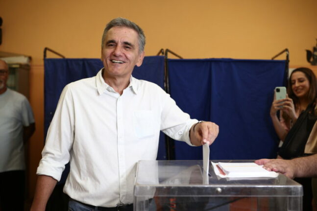 O Ευκλείδης Τσακαλώτος ψήφισε στη Νέα Ιωνία – «Σημαντική μέρα για τον ΣΥΡΙΖΑ, την κοινωνία, τον κόσμο της Αριστεράς»