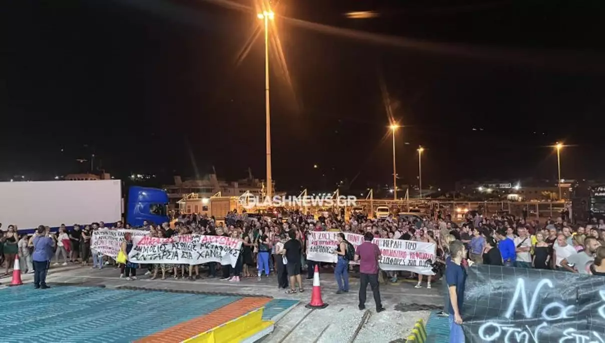 Blue Horizon: «Βράζει» ο κόσμος στα Χανιά για τη δολοφονία του 36χρονου – Νέα διαμαρτυρία στο λιμάνι ΦΩΤΟ - ΒΙΝΤΕΟ