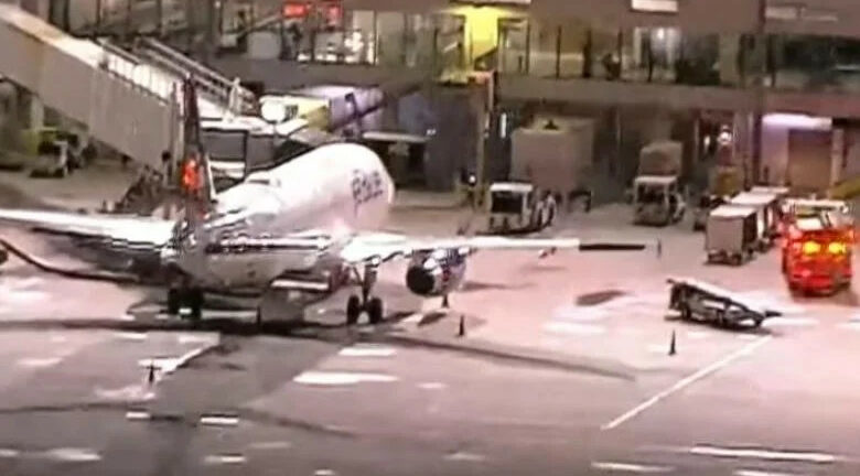 Στιγμές αγωνίας σε πτήση προς Φλόριντα: Ισχυρές αναταράξεις, τραυματίστηκαν 8 άτομα