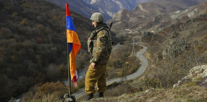 Αζερμπαϊτζάν: Η στρατιωτική επιχείρηση θα σταματήσει εάν οι Αρμένιοι «καταθέσουν τα όπλα»