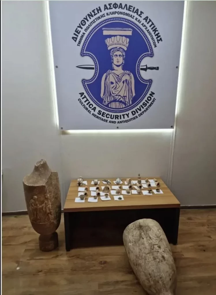 ΕΛΑΣ: Απέτρεψε αγοραπωλησία αρχαιοτήτων στο Παλαιό Φάληρο – Κατασχέθηκαν 31 αντικείμενα