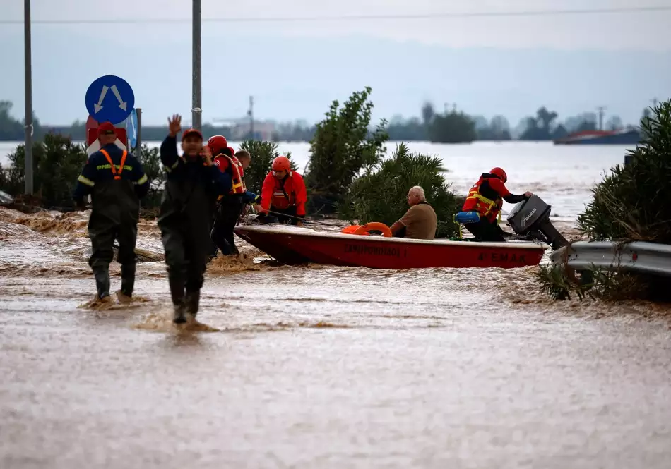 Κακοκαιρία – Θεσσαλία: Συγκλονιστικές εικόνες από τις διασώσεις - Δραματική η κατάσταση με τις πλημμύρες