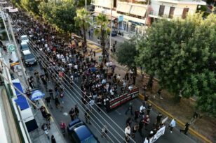 Παύλος Φύσσας: Συγκέντρωση και πορεία στο Κερατσίνι, κλείνουν σταθμοί του μετρό
