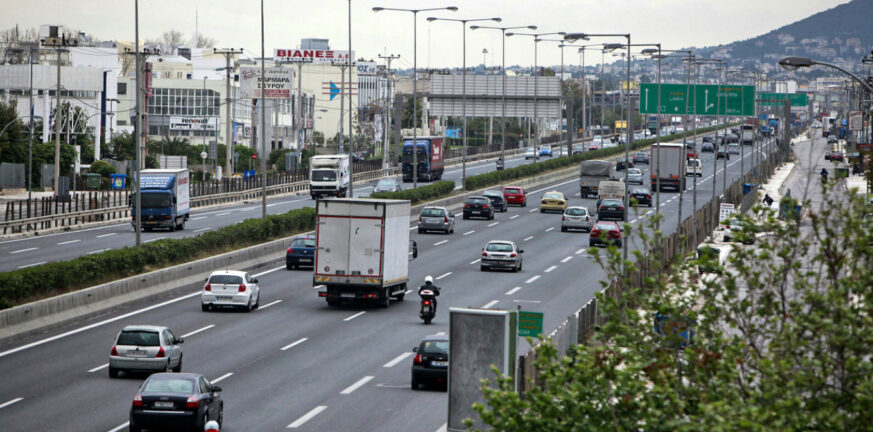 Κυκλοφοριακές ρυθμίσεις λόγω ασφαλτόστρωσης στις εθνικές Αθηνών - Λαμίας και Αθηνών - Κορίνθου