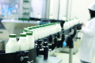 ΙΕΛΚΑ: «Φρένο» στην αύξηση των τιμών στα σουπερμάρκετ σε γάλατα και τυριά