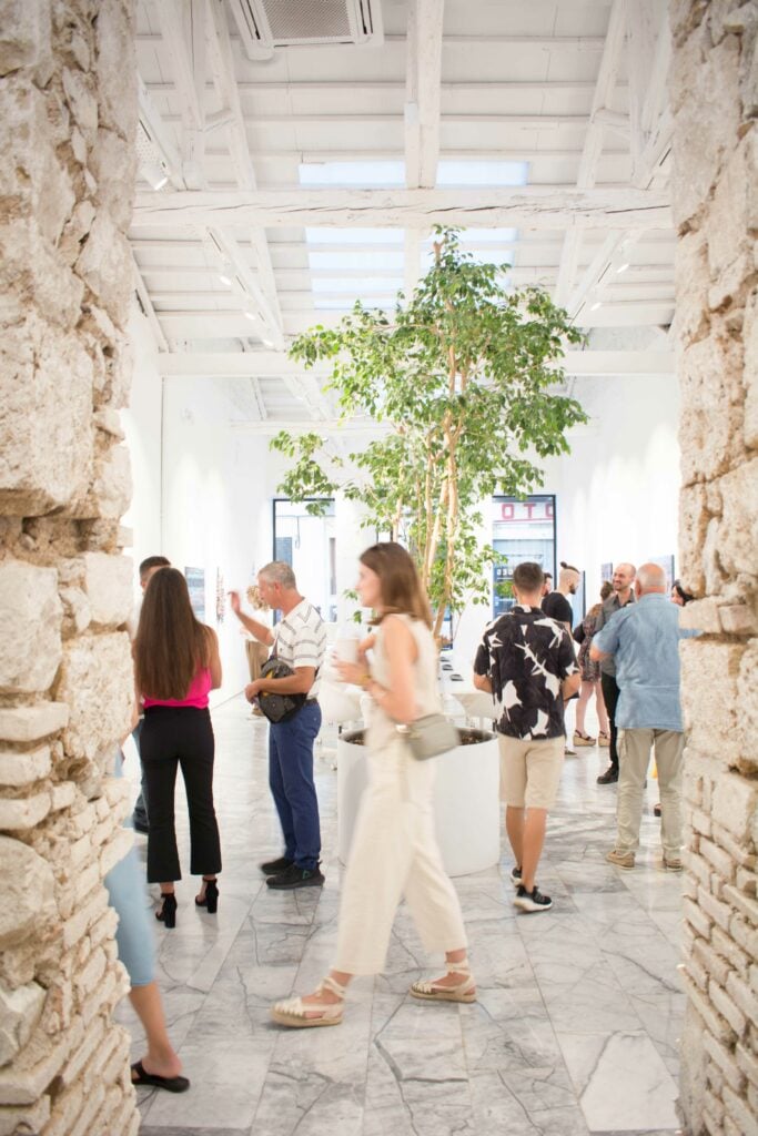 Πάτρα: Με επιτυχία τα εγκαίνια της έκθεσης του Ηλία Βασιλού στον χώρο πολιτισμού Tatiana Dimou Artists ΦΩΤΟ