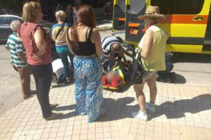 Πάτρα: Ατύχημα στη Νοταρά - Προσπάθησε να αποφύγει παιδάκι και βρέθηκε στο οδόστρωμα ΦΩΤΟ