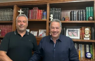 Πάτρα: «Έκοψε» τον Οικονόμου ο Σβόλης - Το παρασκήνιο της απόφασης