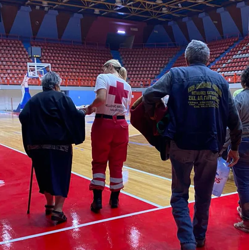 Ελληνικός Ερυθρός Σταυρός: Αποστολή ανθρωπιστικής βοήθειας στους πλημμυροπαθείς της Λάρισας