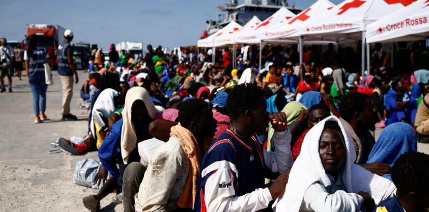 Γαλλία για Λαμπεντούζα: Δεν θα δεχτεί αιτούντες άσυλο