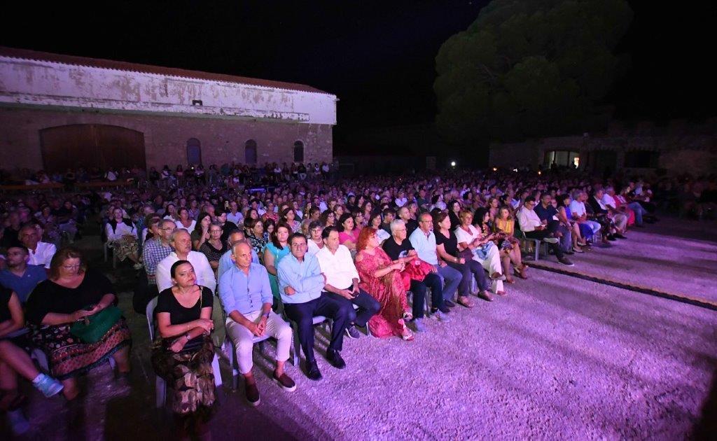 Πάτρα: Νύχτα με πανσέληνο απόλαυσε το κοινό στην «καστροπολιτεία» της Αχάια Κλάους - ΦΩΤΟ