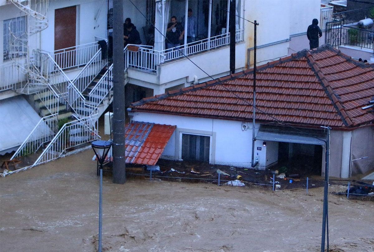 Η κακοκαιρία Daniel κατέρριψε το ρεκόρ ημερήσιου ύψους βροχής στη χώρα - Εικόνες καταστροφής στη Μαγνησία