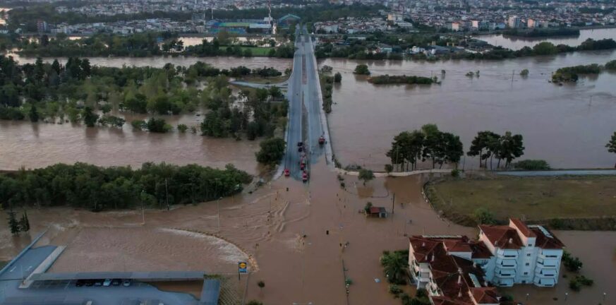 Κακοκαιρία – Λάρισα: Εκκενώνεται το Ομορφοχώρι του Κιλελέρ λόγω πλημμύρας, ήχησε το 112