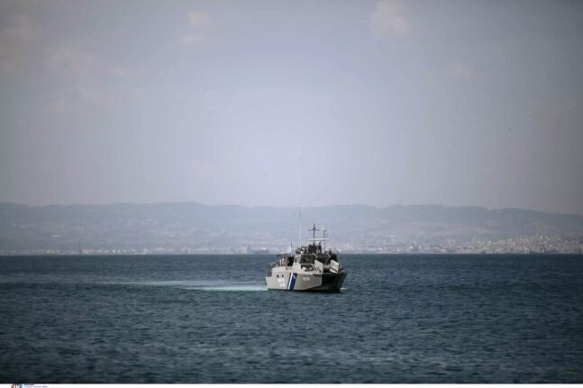 Πειραιάς: Στην εισαγγελία τα μέλη του καταμαράν - Η κατάσταση της υγείας των δύο ναυτικών που έπεσαν στη θάλασσα
