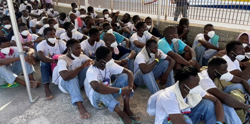 Ιταλία: Ανησυχία του υπουργού Εξωτερικών - 7 πλοία με μετανάστες φτάνουν στην Λαμπεντούζα