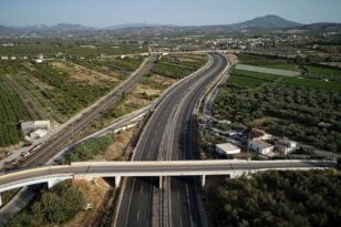 Μέσω αμφιδρόμησης του ρεύματος κυκλοφορίας συνεχίζεται η κίνηση σε τμήμα του αυτοκινητόδρομου Πατρών-Αθηνών