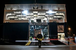 Blue Horizon: Πλήθος κόσμου στο λιμάνι του Ηρακλείου για τη δολοφονία του 36χρονου ΦΩΤΟ - ΒΙΝΤΕΟ
