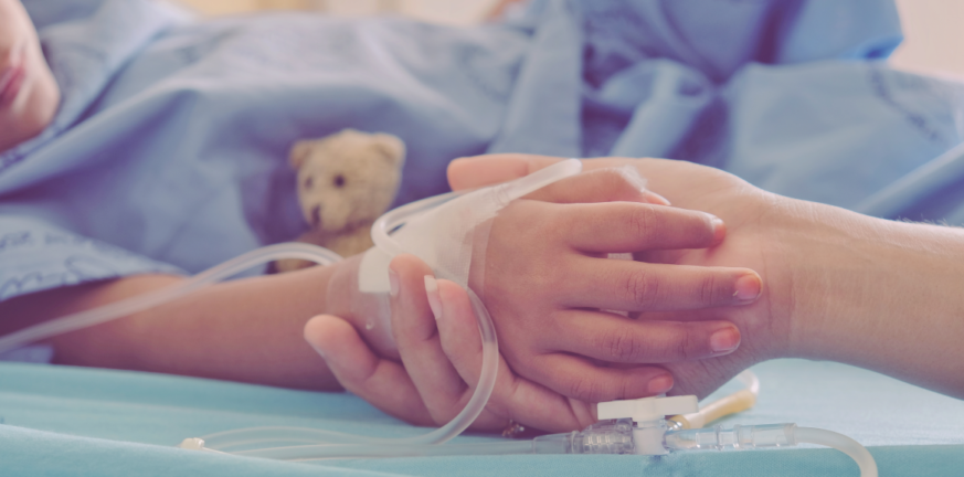 Ηράκλειο: Με κρανιοεγκεφαλική κάκωση το ενός έτους κοριτσάκι που έπεσε από σκάλα ξενοδοχείου