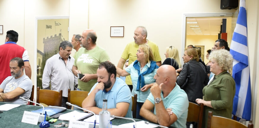 Πάτρα - Δημοτικό Συμβούλιο: Ξανά θέμα συμβασιούχων για «εντέλλεσθε» δημάρχου