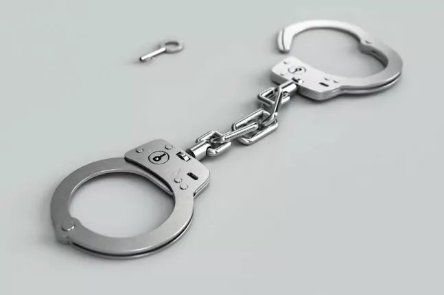 Ζάκυνθος: Παρέλαβε με κούριερ 4 κιλά κάνναβης! Συνελήφθη ένας άνδρας