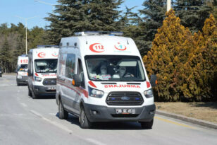 Τουρκία: Φονικό τροχαίο στο Ντενιζλί – Φορτηγό μπήκε στο αντίθετο ρεύμα και έπεσε σε πούλμαν