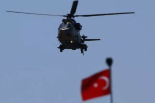 Τουρκία: Πτώση πυροσβεστικού ελικοπτέρου - Τρεις νεκροί