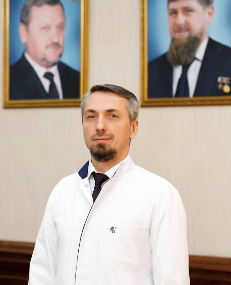 Ραμζάν Καντίροφ: Ο Τσετσένος πολέμαρχος κατηγορήθηκε ότι έθαψε ζωντανό τον γιατρό του λίγες μέρες πριν πέσει σε κώμα