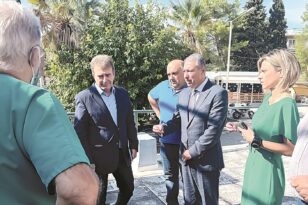 «Επισκέπτης» χωρίς λύσεις ο Χρυσοχοΐδης – Ο Υπουργός Υγείας σε Νοσοκομεία της Πάτρας